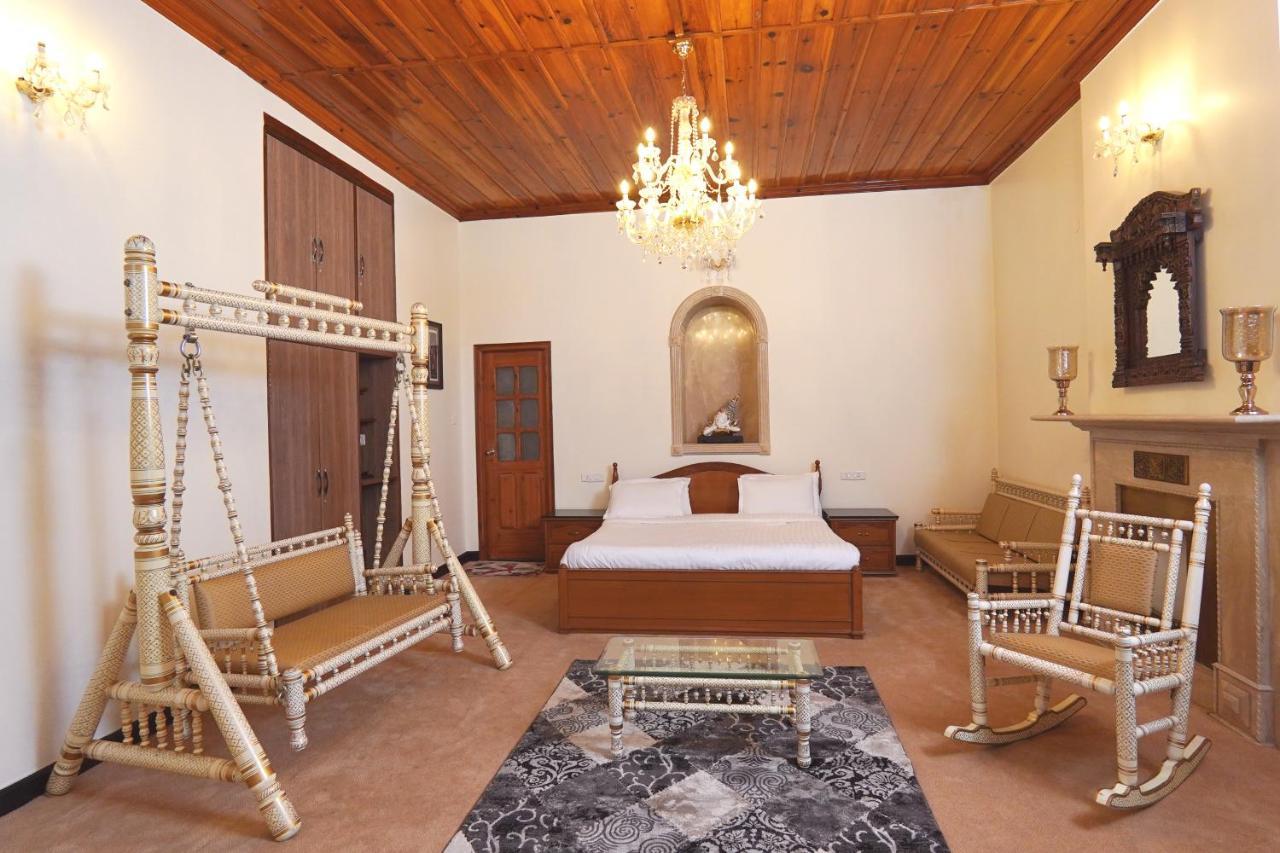 Bed and Breakfast The Edgeworth Шимла Экстерьер фото