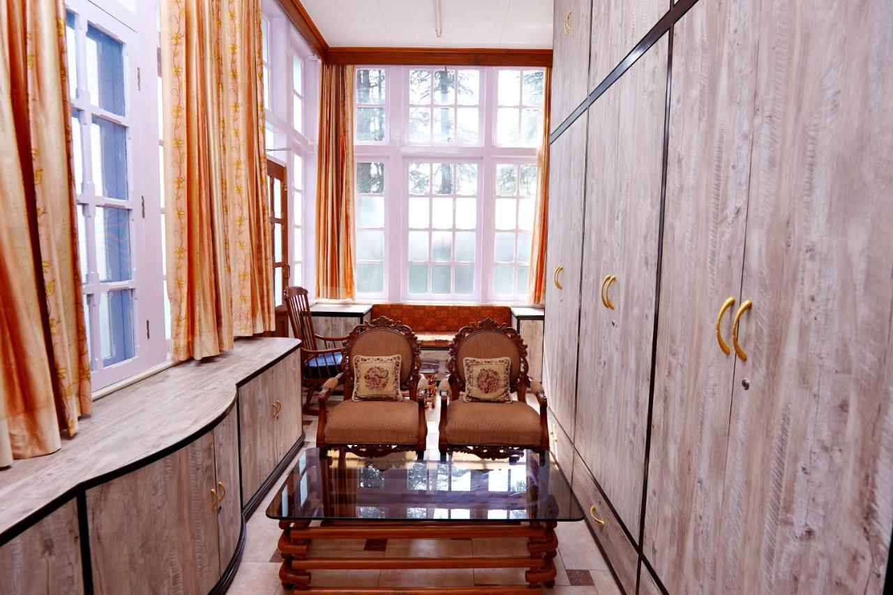 Bed and Breakfast The Edgeworth Шимла Экстерьер фото